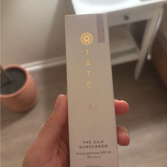 Tatcha silk sunscreen - Picture 3 of 4
